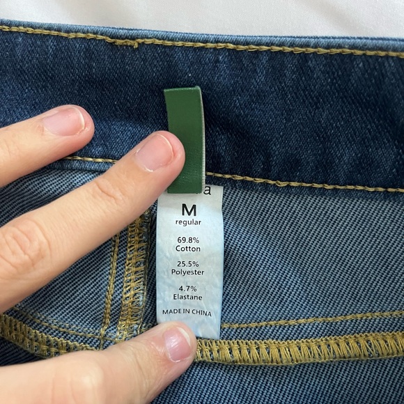 Halara Wide-Leg Jeans - Picture 2 of 4